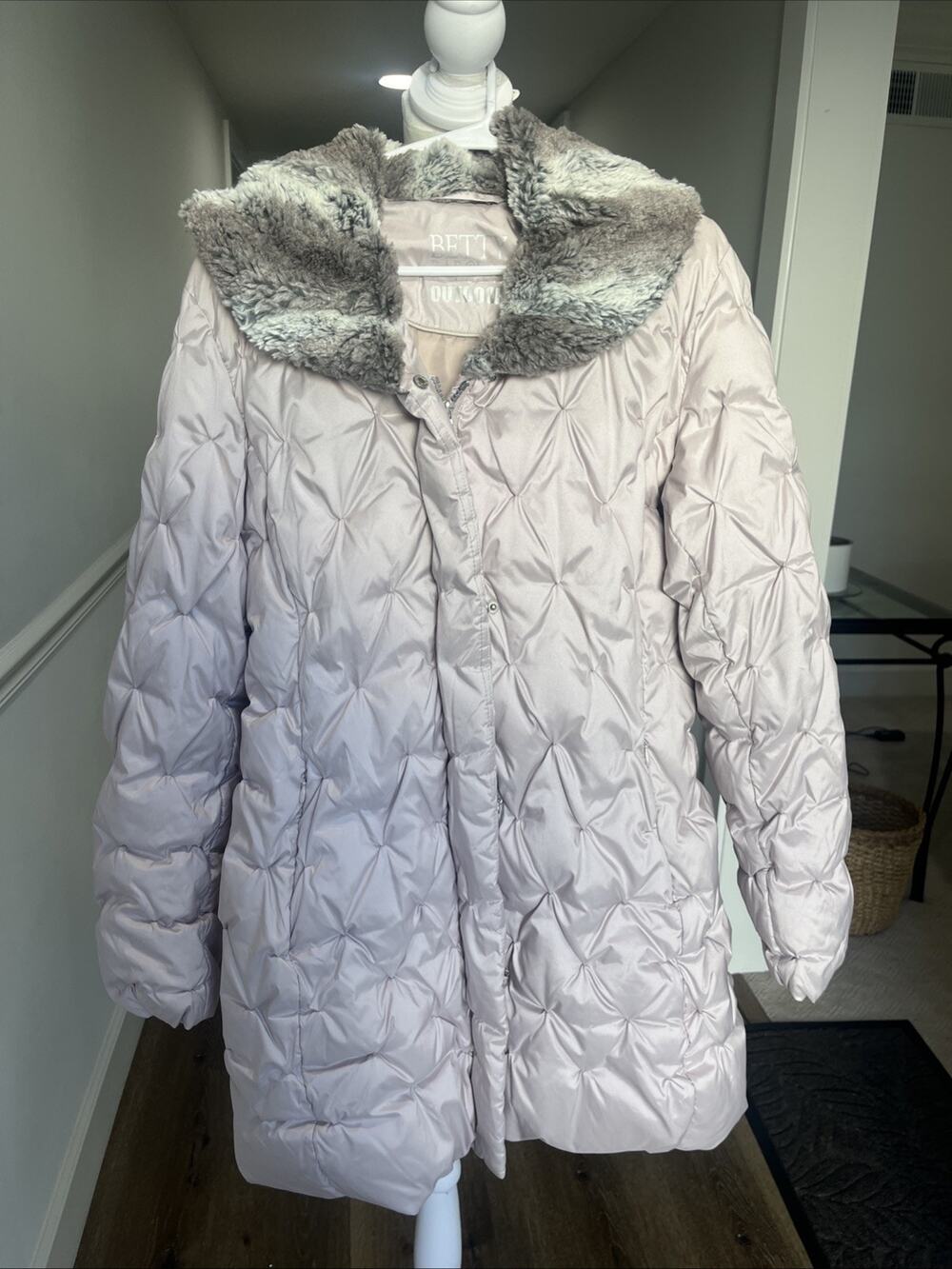 BETTY BARCLAY Light Purple Puffer Jacket DOWN Quilted Grey Fleece Collar Size M